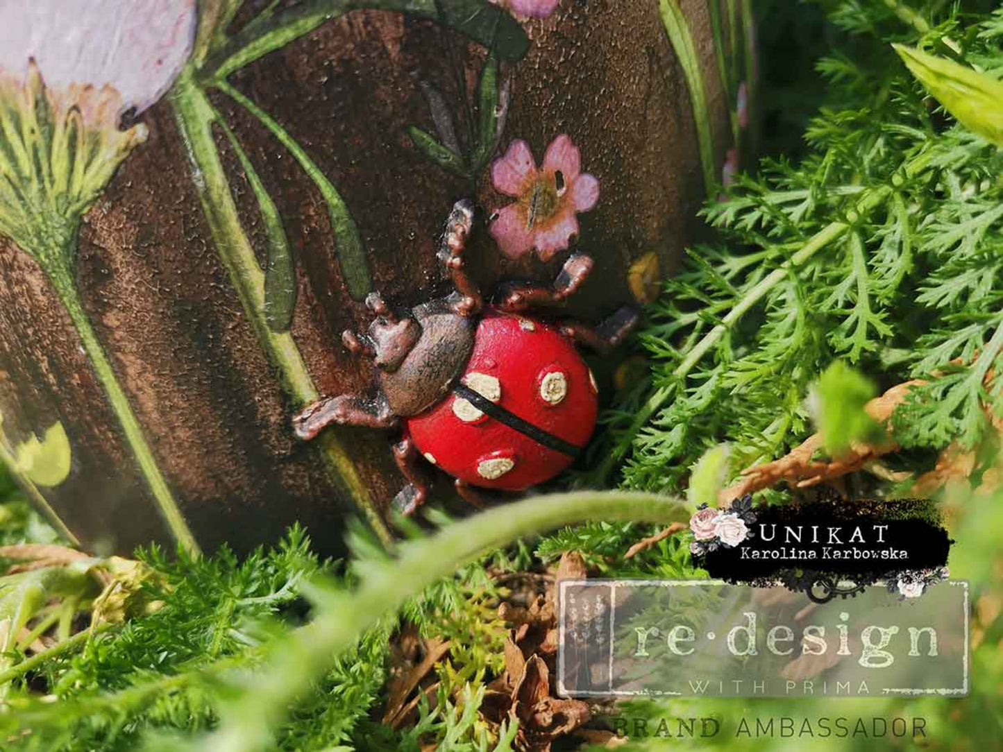 Decor Moulds® – Buzzing Beauties – 1 pc (5″ x 8″ x 8mm)