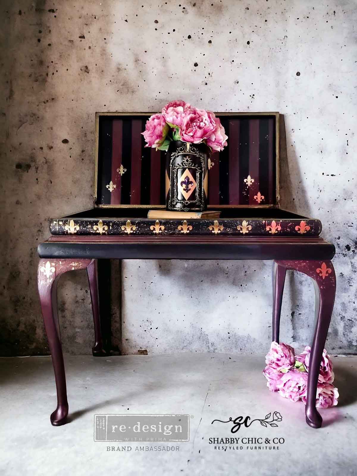Fleur De Lis - Decor Transfers® Foil Transfers® Rub on Transfers for Furniture, Redesign with Prima Decor Transfer, Furniture Transfer