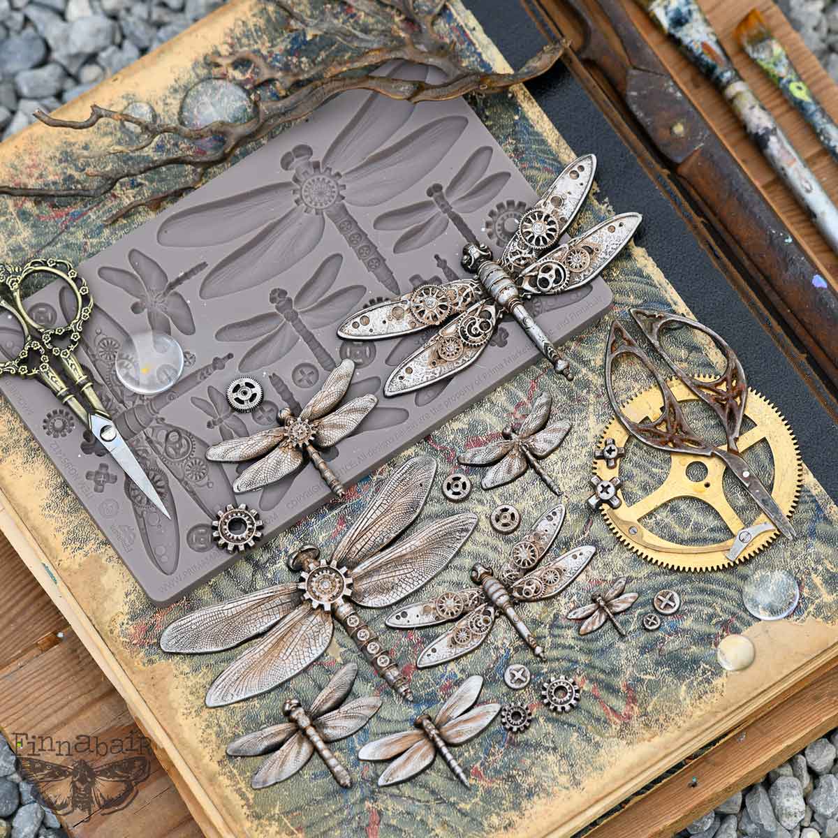 Finnabair Décor Moulds® – Machine Dragonflies