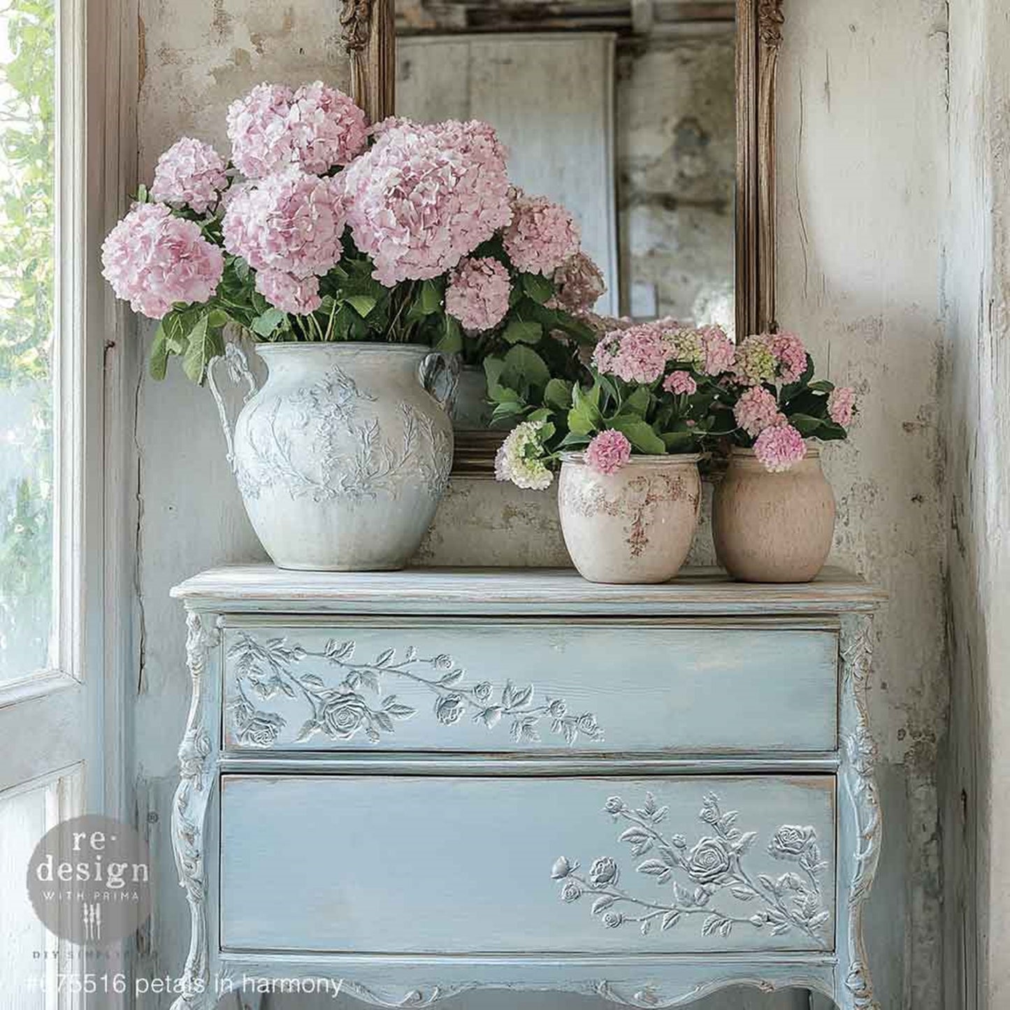 Decor Poly – Petals in Harmony– Redesigns with Prima - Prima Decor Poly - Decor Applique - Bendable Casting - Furniture makeover - Furniture accent