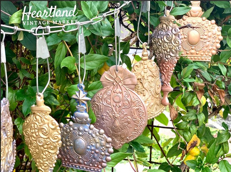 Redesign Decor Moulds® – Victorian Adornments – 5″ x 8″, 8mm Thickness