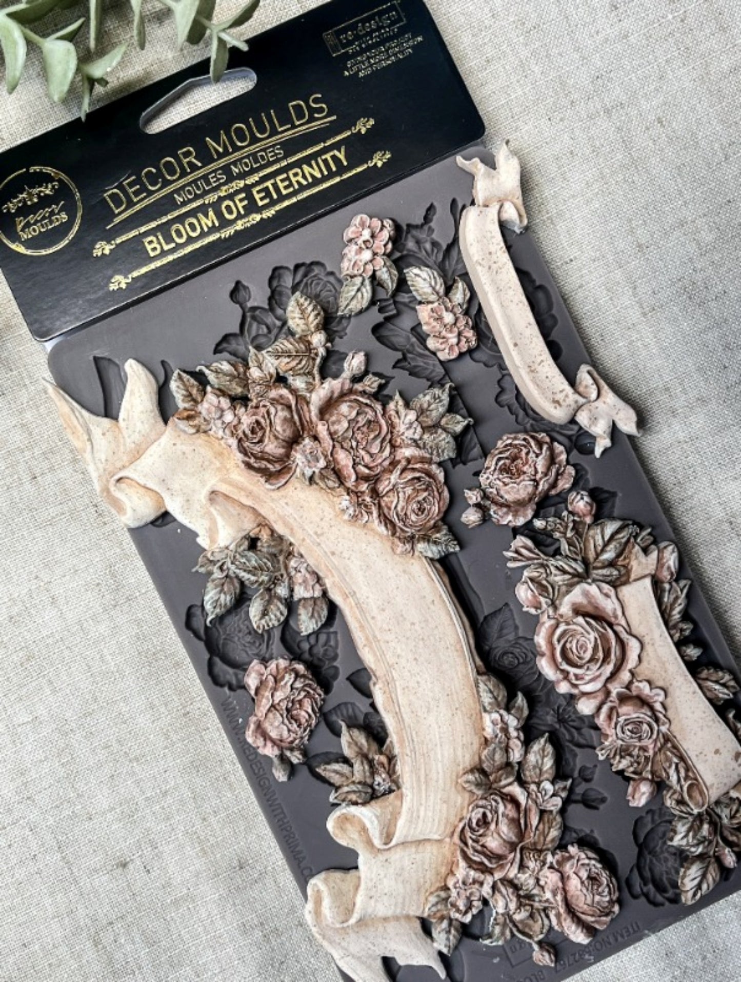 Redesign Decor Moulds® – Bloom Of Eternity Floral Banner Silicone Mould – 5″x10″