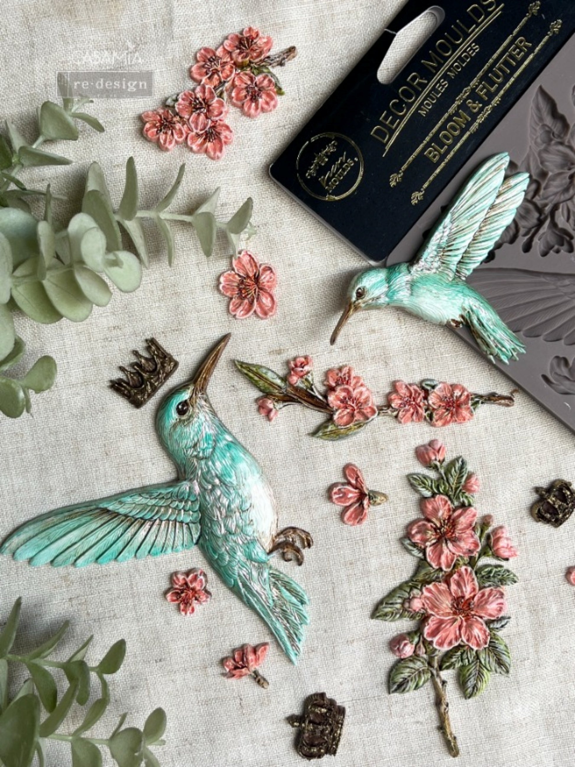 Bloom & Flutter hummingbird and floral mould for cottage-style furniture, garden décor, keepsake boxes, trays, signs, and mixed media projects.