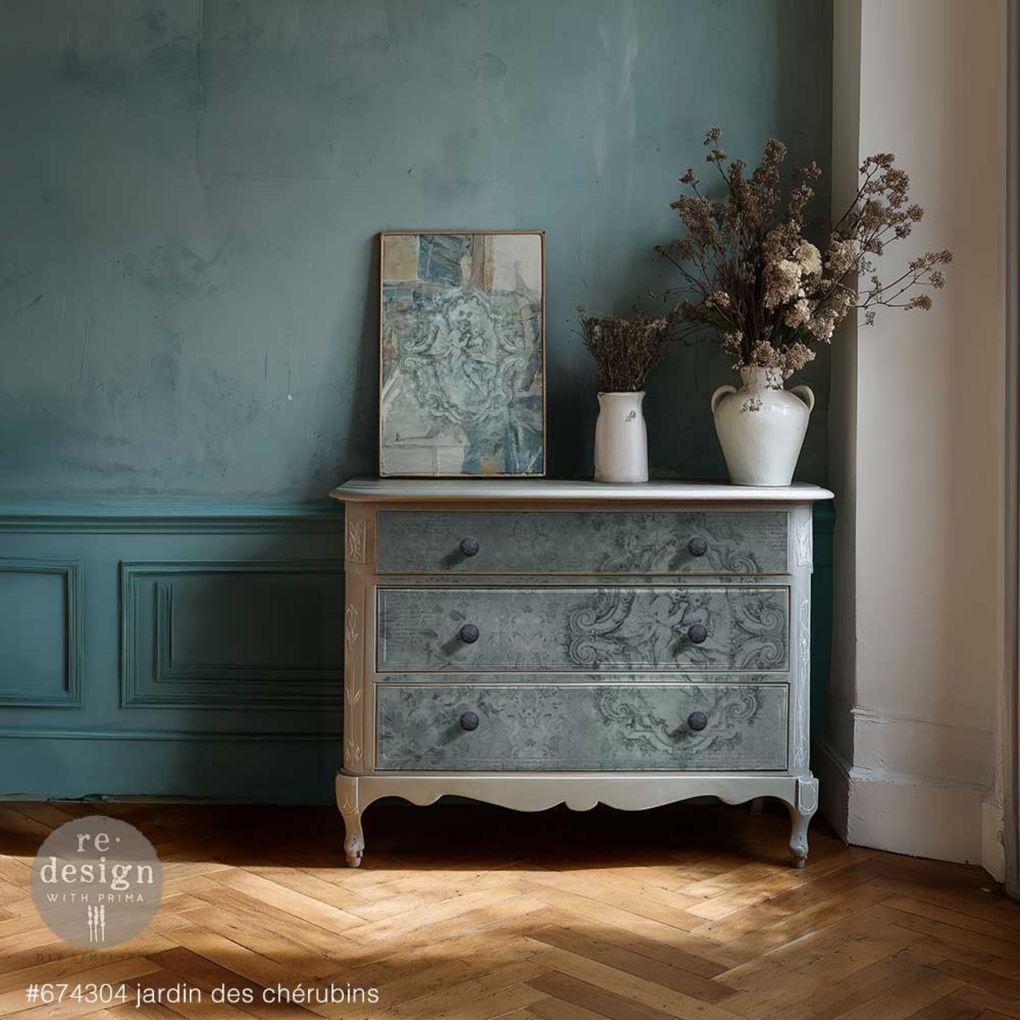 Styled product image featuring Jardin Des Chérubins decoupage fiber paper and romantic vintage details