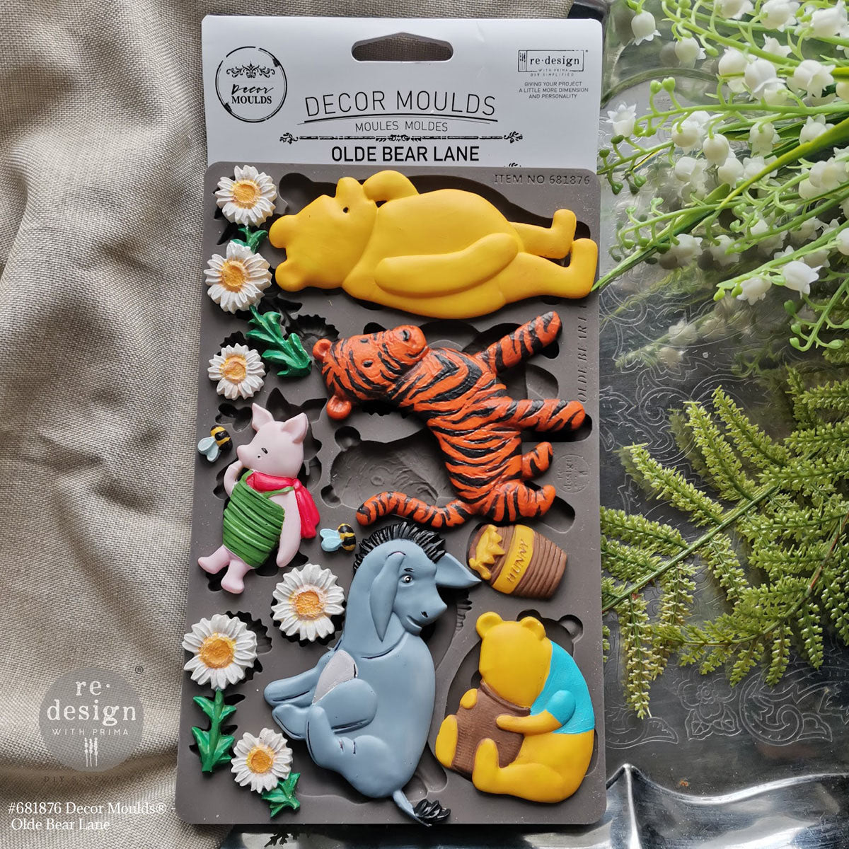 Redesign with Prima Olde Bear Lane decorative silicone mould